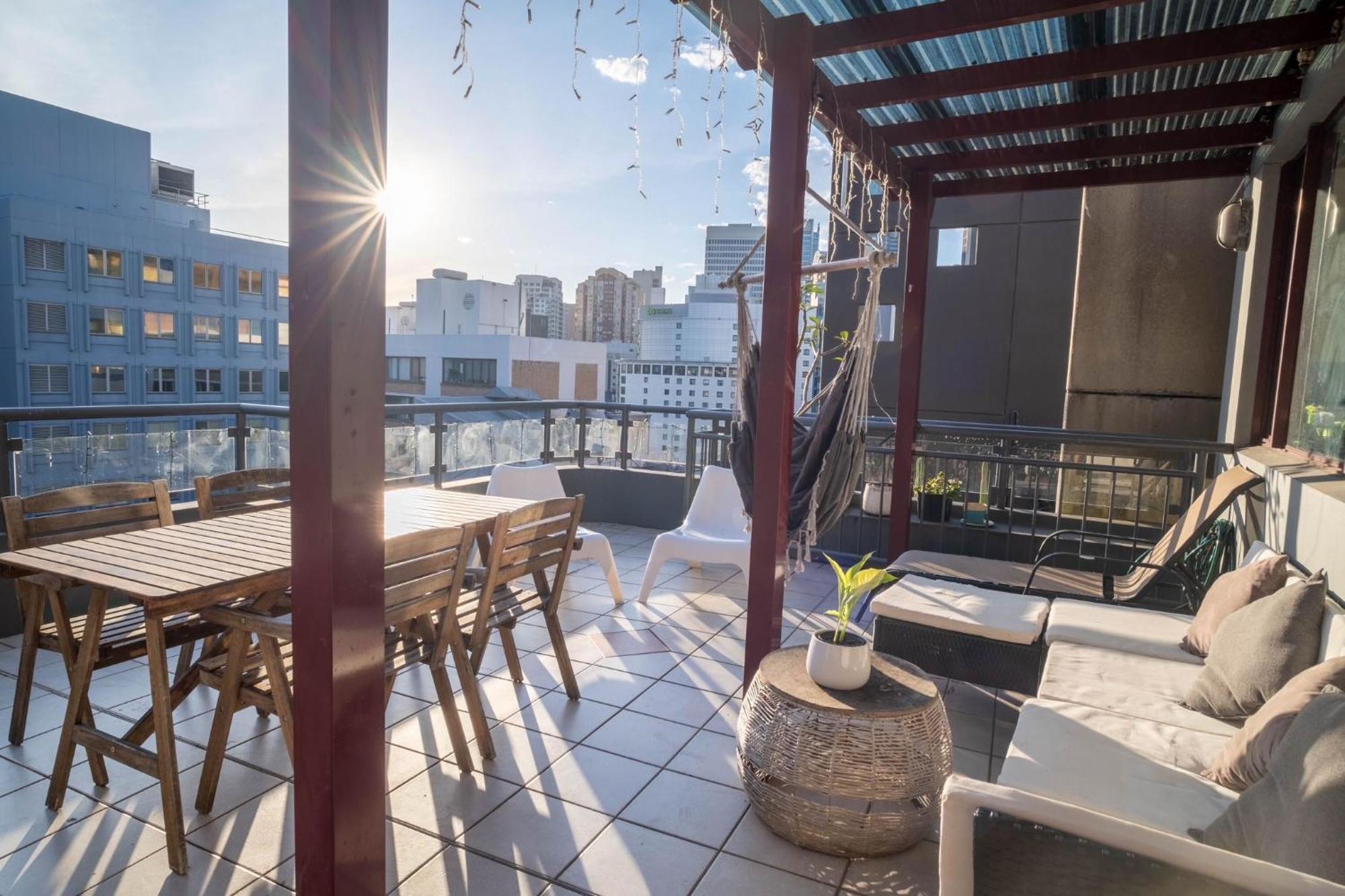 Amplio Duplex Con Terraza *